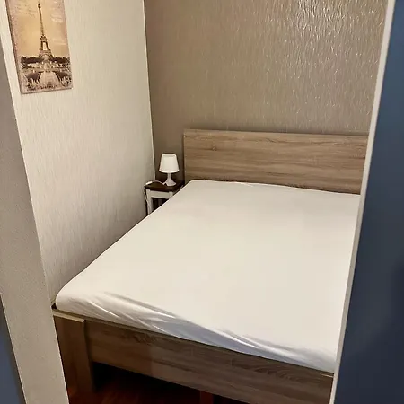 Apartment Unique Main Square Apartment - Ac - Balcony - Coffee Machine - Washer - Kitchen- Parking Available Free Public Or Paid Private For 20 Euro Per Stay Please Read Our Emails *