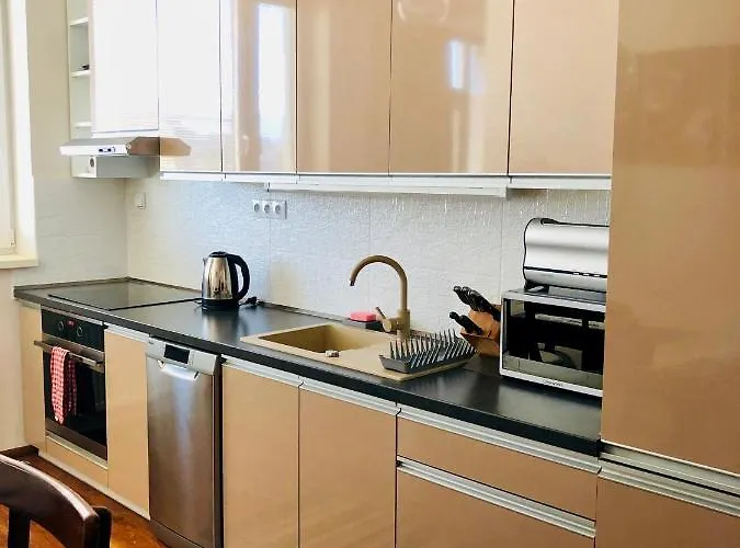 Апартаменты Unique Main Square Попрад